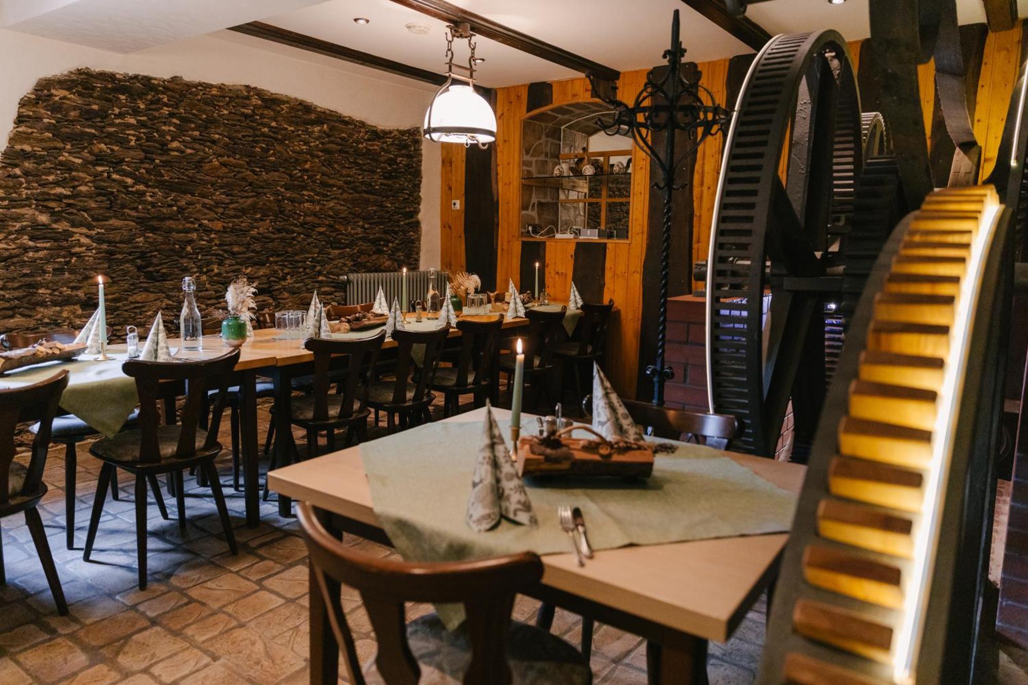 Zur Margarethenmuehle - Landgasthof Und Waldhotel Rosswein Εξωτερικό φωτογραφία